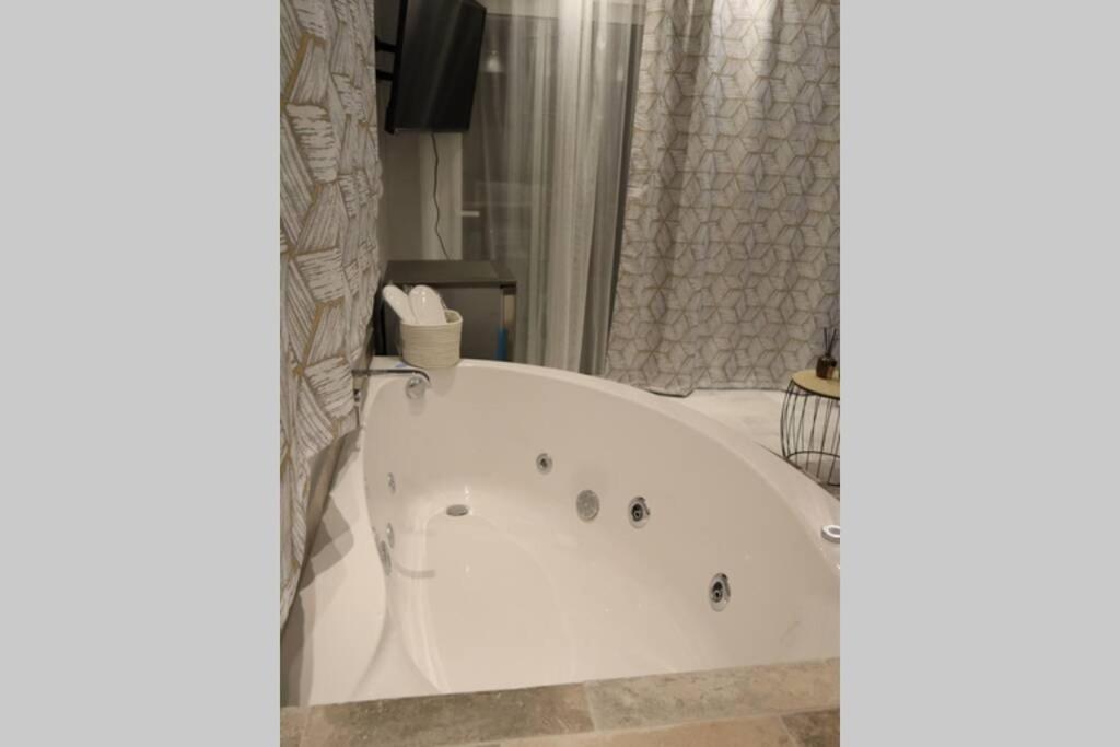 360° View Suites Tan Neápolis Dış mekan fotoğraf
